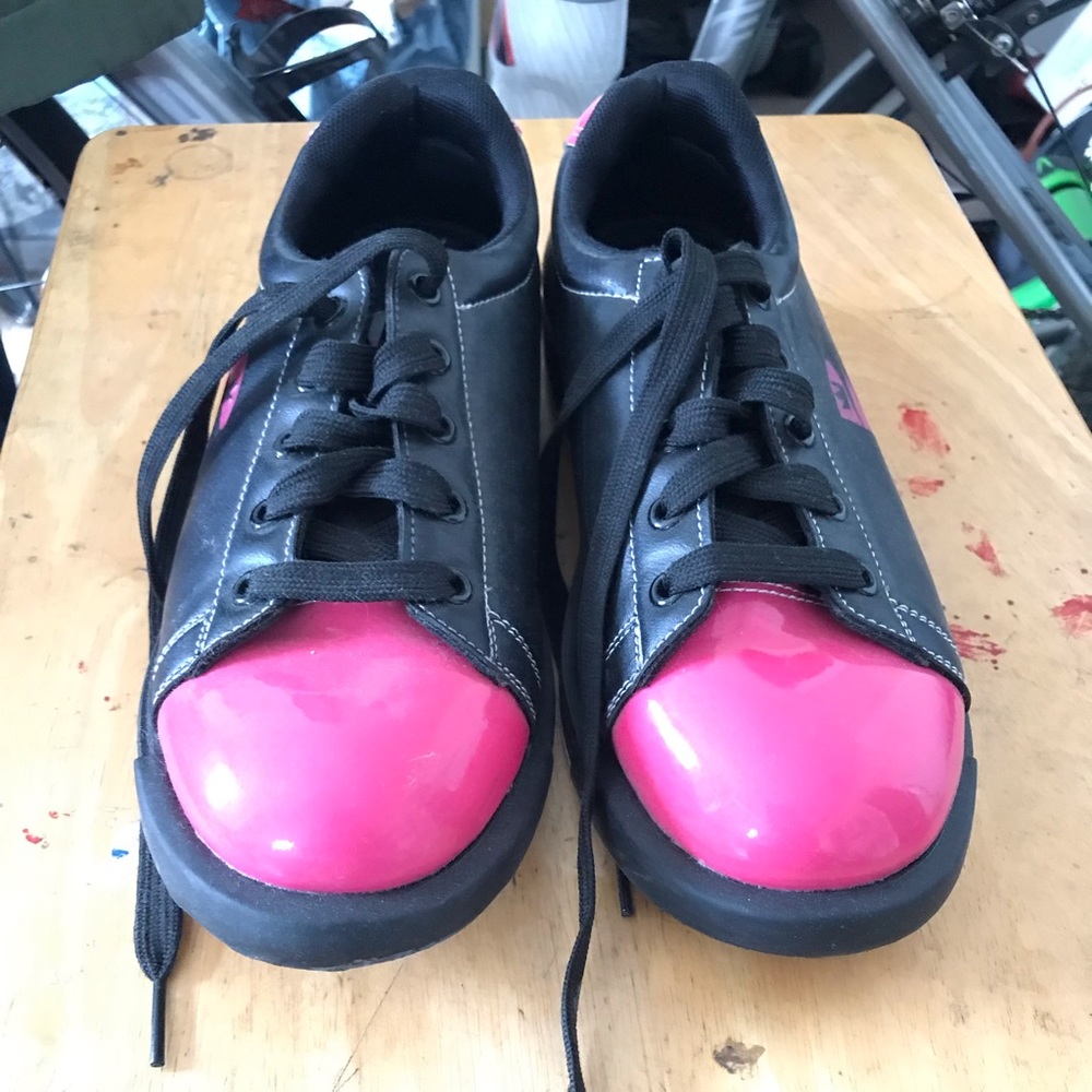 Brunswick Women’s Bowling Shoes Sz 8